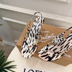 Christian Louboutin路铂廷 26ss ✨ 2026新品 CL极简夹脚高跟凉鞋 红底鞋系列,顶级硬货上新 Christian Louboutin路铂廷 26ss ✨ 2026新品 CL极简夹脚高跟凉鞋 红底鞋系列,顶级硬货上新