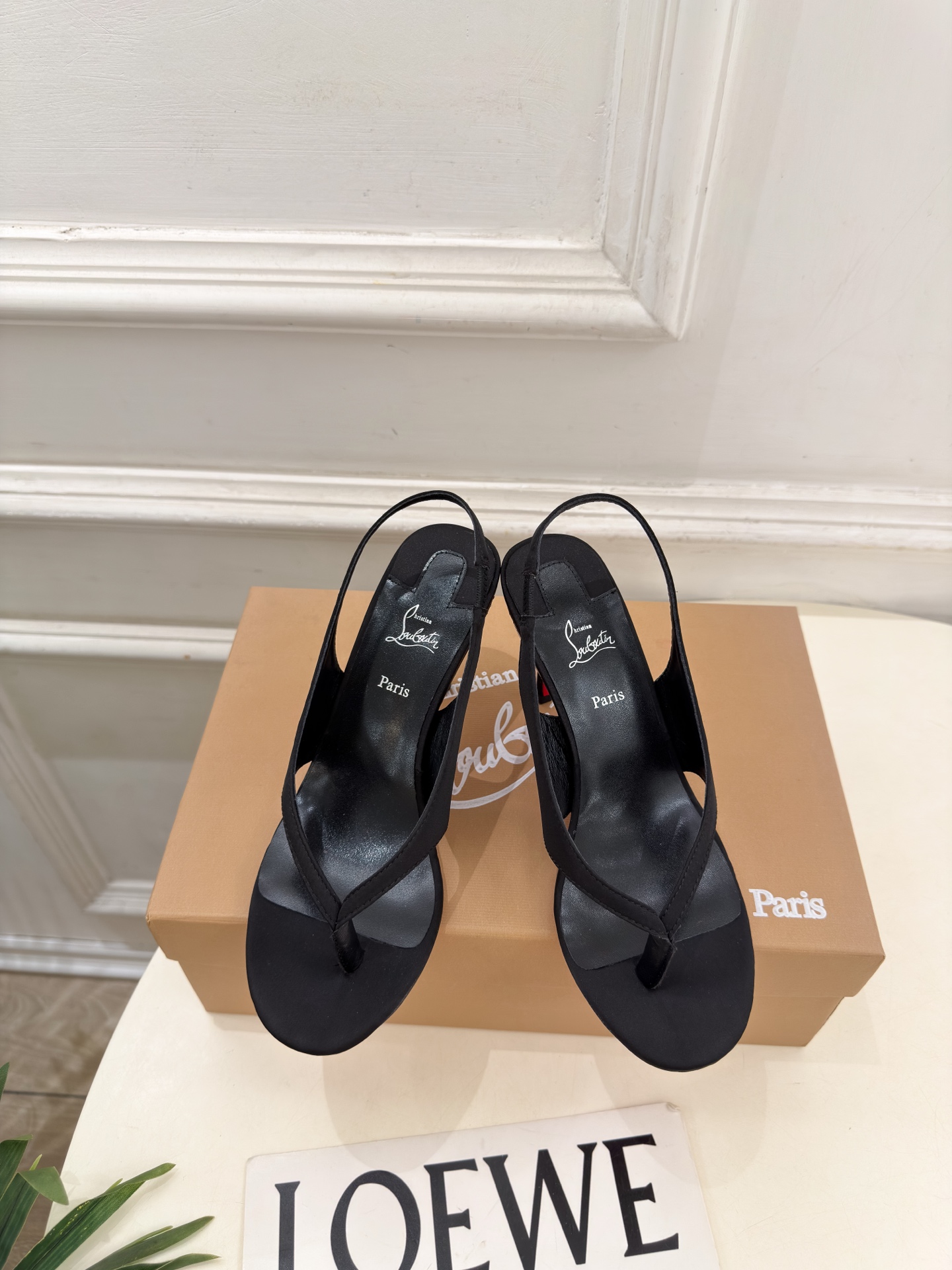 Christian Louboutin路铂廷 26ss ✨ 2026新品 CL极简夹脚高跟凉鞋 红底鞋系列，顶级硬货上新