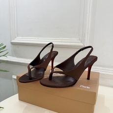 Christian Louboutin路铂廷 26ss ✨ 2026新品 CL极简夹脚高跟凉鞋 红底鞋系列,顶级硬货上新 Christian Louboutin路铂廷 26ss ✨ 2026新品 CL极简夹脚高跟凉鞋 红底鞋系列,顶级硬货上新