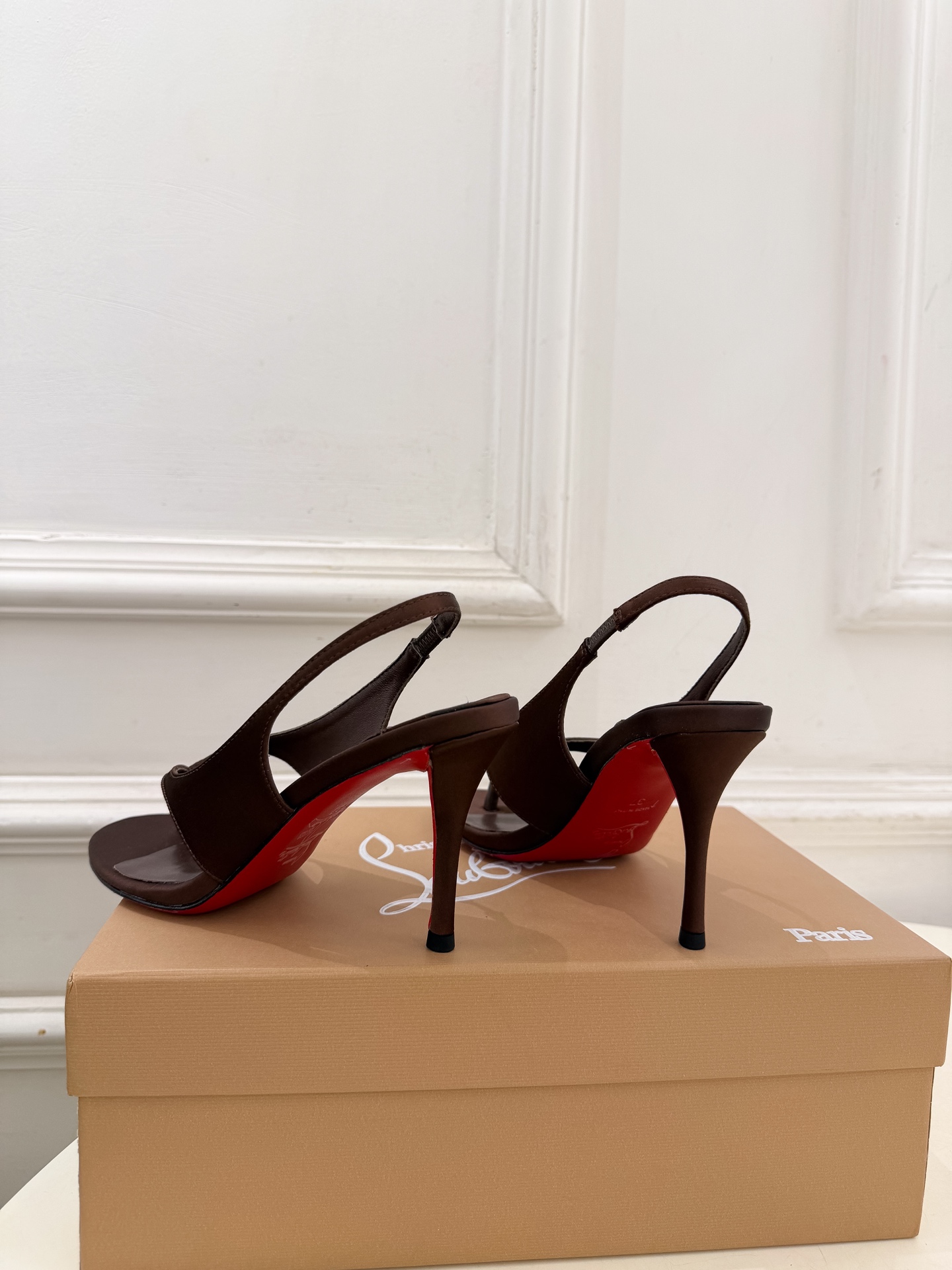Christian Louboutin路铂廷 26ss ✨ 2026新品 CL极简夹脚高跟凉鞋 红底鞋系列,顶级硬货上新 Christian Louboutin路铂廷 26ss ✨ 2026新品 CL极简夹脚高跟凉鞋 红底鞋系列,顶级硬货上新