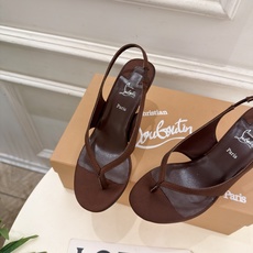 Christian Louboutin路铂廷 26ss ✨ 2026新品 CL极简夹脚高跟凉鞋 红底鞋系列,顶级硬货上新 Christian Louboutin路铂廷 26ss ✨ 2026新品 CL极简夹脚高跟凉鞋 红底鞋系列,顶级硬货上新