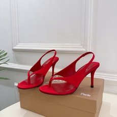 Christian Louboutin路铂廷 26ss ✨ 2026新品 CL极简夹脚高跟凉鞋 红底鞋系列,顶级硬货上新 Christian Louboutin路铂廷 26ss ✨ 2026新品 CL极简夹脚高跟凉鞋 红底鞋系列,顶级硬货上新