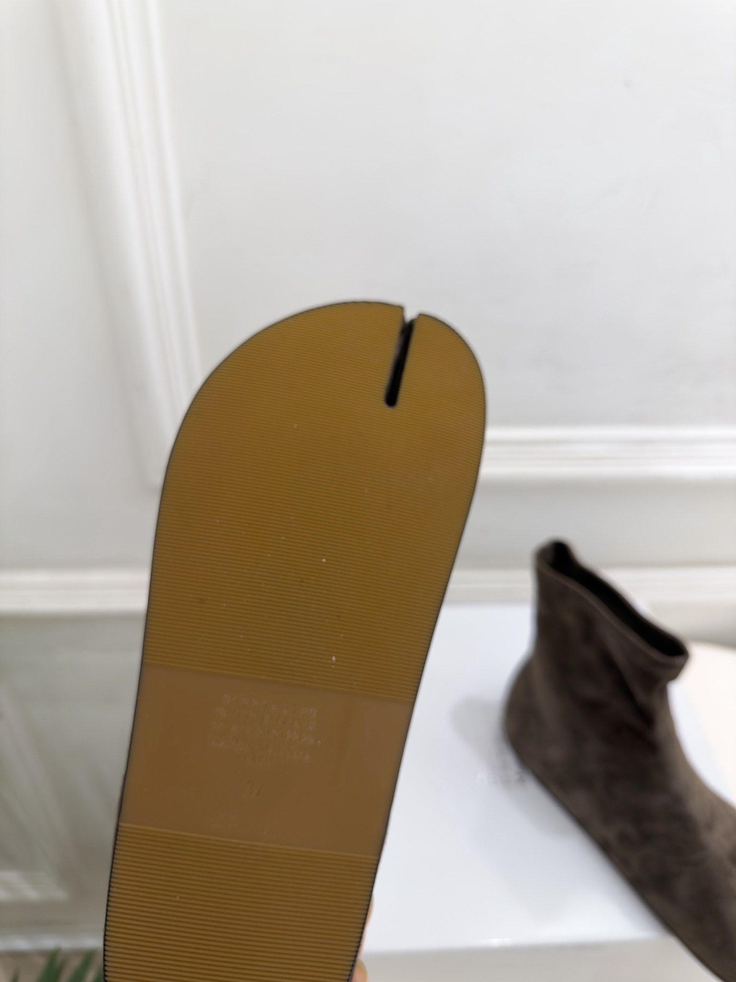 Maison Margiela· 马吉拉26𝐬𝐬 2026秋冬新品 MM6复古内增高弹力分趾短靴———————— MM Maison Margiela· 马吉拉26𝐬𝐬 2026秋冬新品 MM6复古内增高弹力分趾短靴———————— MM