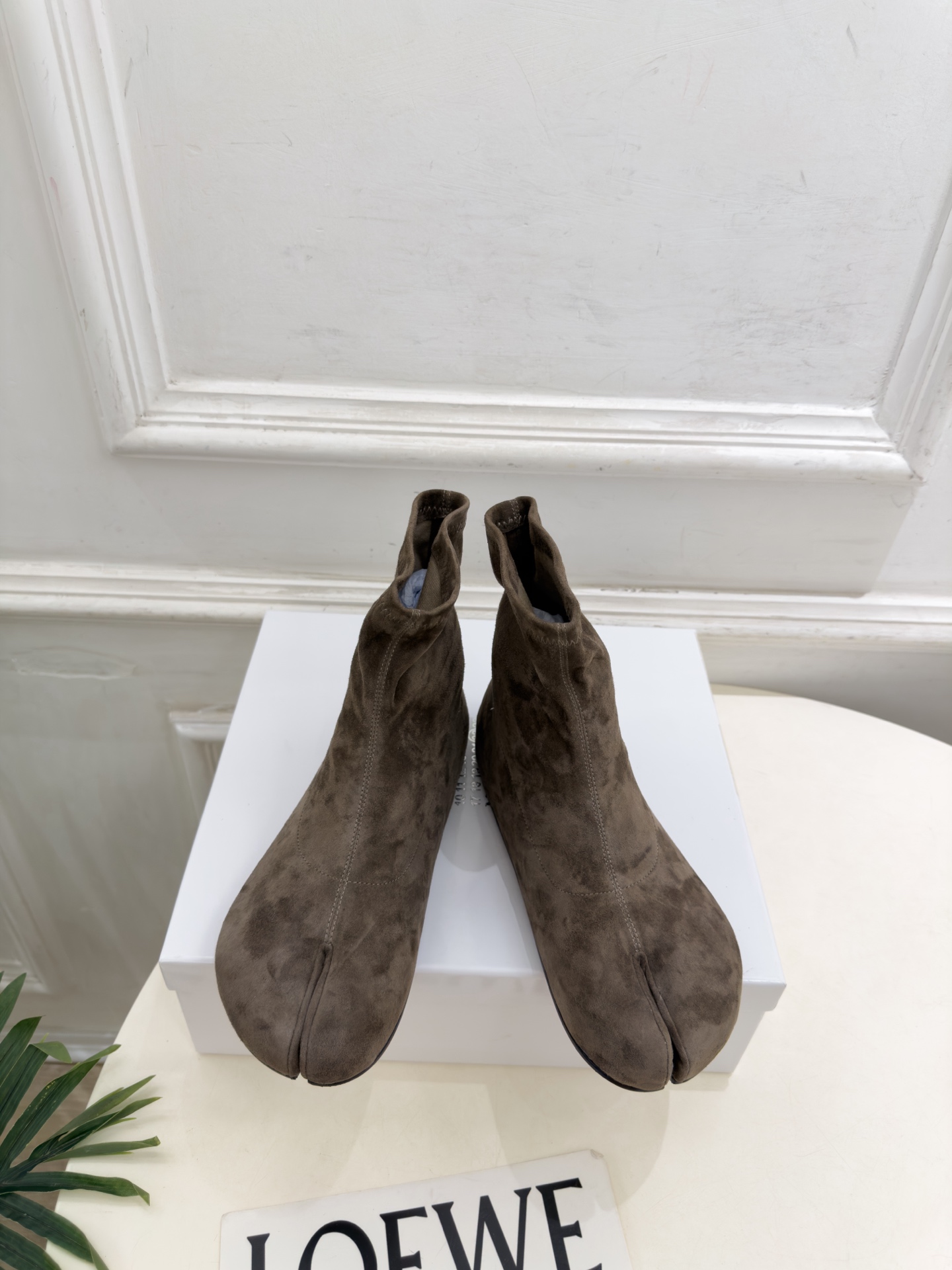 Maison Margiela· 马吉拉26𝐬𝐬  2026秋冬新品 MM6复古内增高弹力分趾短靴———————— MM