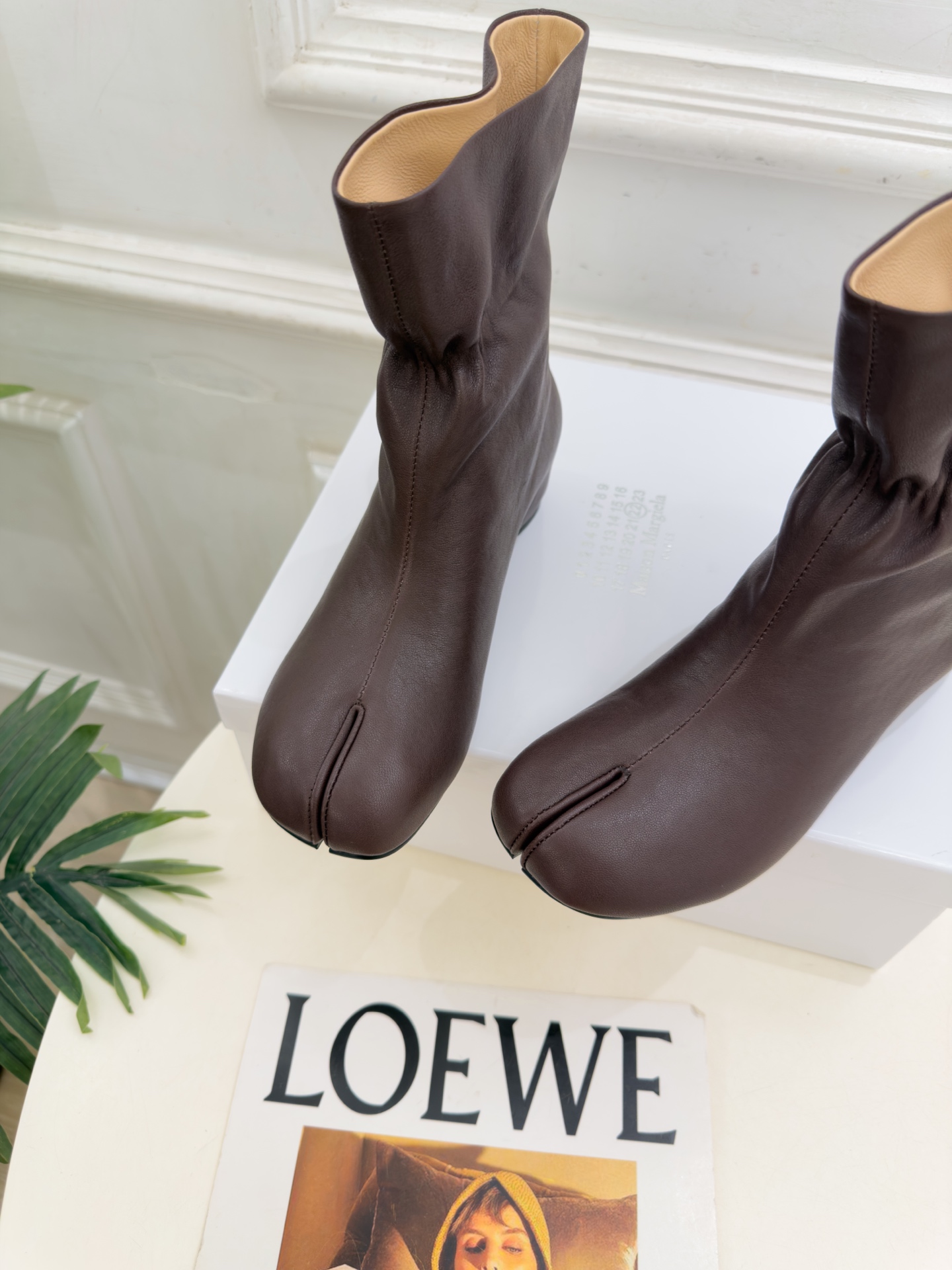 Maison Margiela· 马吉拉26𝐬𝐬  2026秋冬新品 MM6褶皱内增高分趾短靴———————— MM6作
