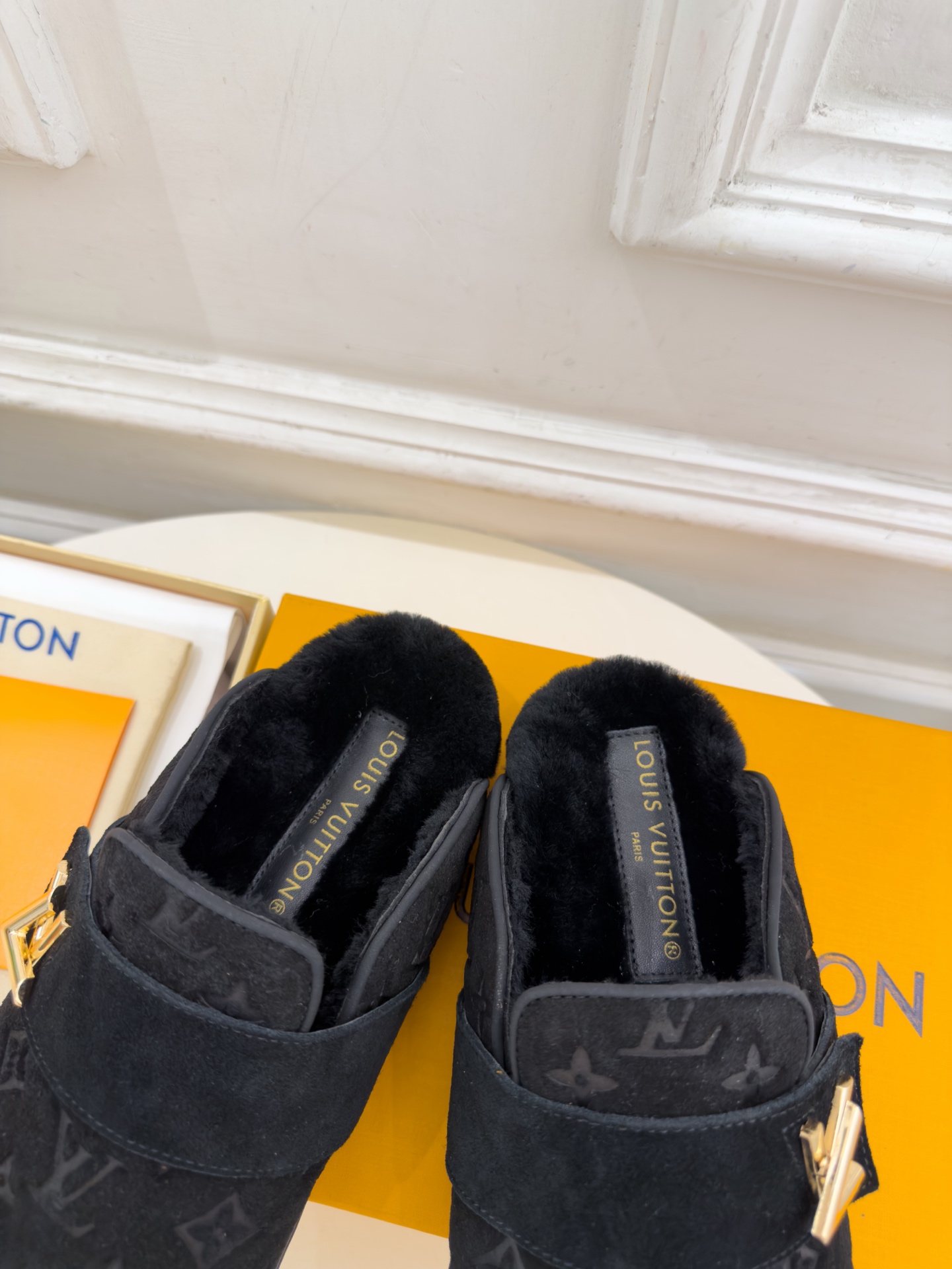LV  | 路易威登  26𝐬𝐬  🧡💚2026 秋冬新款 顶级版本⚠️ 专柜主打最新款 COSY COMFORT牛猄压