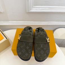 LV | 路易威登 26𝐬𝐬 🧡💚2026 秋冬新款 顶级版本⚠️ 专柜主打最新款 COSY COMFORT牛猄压 LV | 路易威登 26𝐬𝐬 🧡💚2026 秋冬新款 顶级版本⚠️ 专柜主打最新款 COSY COMFORT牛猄压