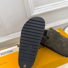 LV | 路易威登 26𝐬𝐬 🧡💚2026 秋冬新款 顶级版本⚠️ 专柜主打最新款 COSY COMFORT牛猄压 LV | 路易威登 26𝐬𝐬 🧡💚2026 秋冬新款 顶级版本⚠️ 专柜主打最新款 COSY COMFORT牛猄压