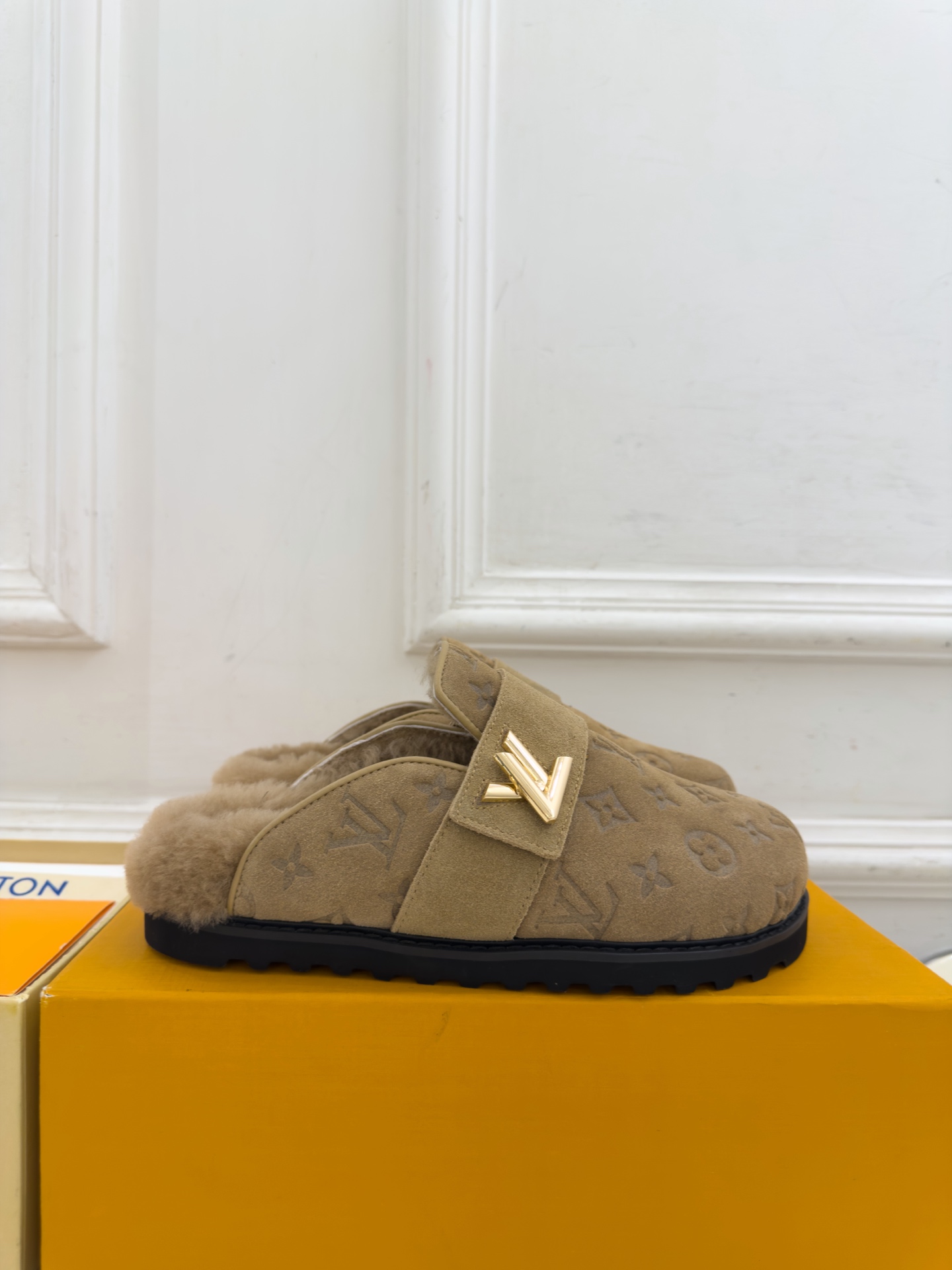 LV  | 路易威登  26𝐬𝐬  🧡💚2026 秋冬新款 顶级版本⚠️ 专柜主打最新款 COSY COMFORT牛猄压
