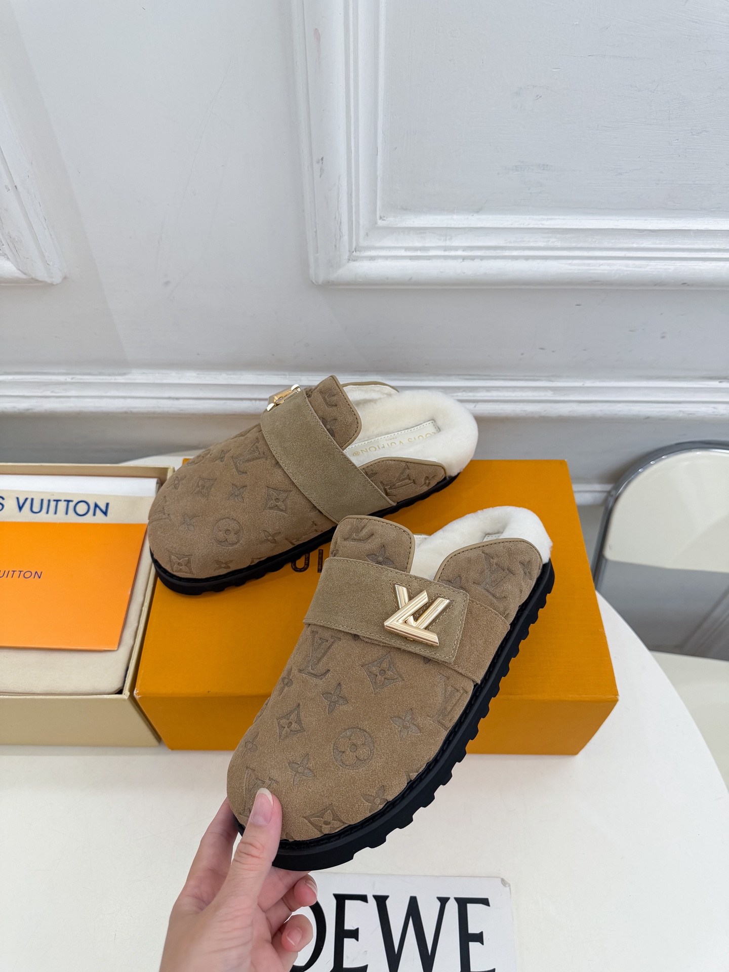 LV  | 路易威登  26𝐬𝐬  🧡💚2026 秋冬新款 顶级版本⚠️ 专柜主打最新款 COSY COMFORT牛猄压