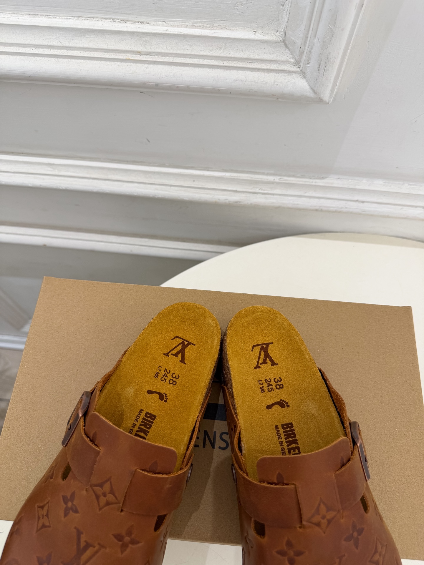 LV  | 路易威登  26𝐬𝐬  🧡💚2026 秋冬新款 顶级版本⚠️ 专柜主打最新款 Louis Vuitton ×