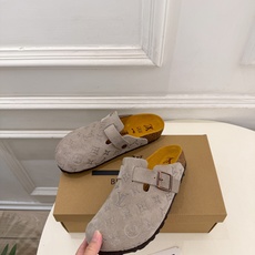 LV | 路易威登 26𝐬𝐬 🧡💚2026 秋冬新款 顶级版本⚠️ 专柜主打最新款 Louis Vuitton × LV | 路易威登 26𝐬𝐬 🧡💚2026 秋冬新款 顶级版本⚠️ 专柜主打最新款 Louis Vuitton ×