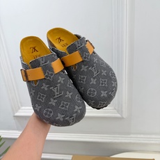 LV | 路易威登 26𝐬𝐬 🧡💚2026 秋冬新款 顶级版本⚠️ 专柜主打最新款 Louis Vuitton × LV | 路易威登 26𝐬𝐬 🧡💚2026 秋冬新款 顶级版本⚠️ 专柜主打最新款 Louis Vuitton ×