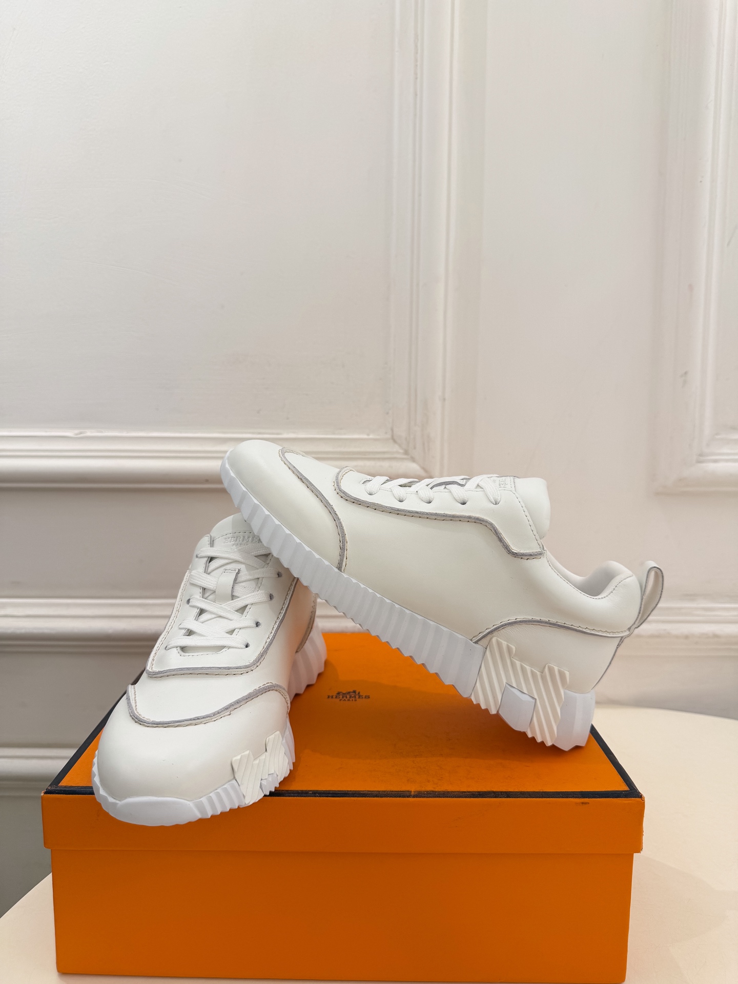 🐎𝐇𝐄𝐑𝐌𝐄* 爱玛仕 26𝐬𝐬 🌈2026秋冬新品 专柜新款 Next系列极简系带情侣款休闲运动鞋 系列〰 ◽鞋面: 🐎𝐇𝐄𝐑𝐌𝐄* 爱玛仕 26𝐬𝐬 🌈2026秋冬新品 专柜新款 Next系列极简系带情侣款休闲运动鞋 系列〰 ◽鞋面: