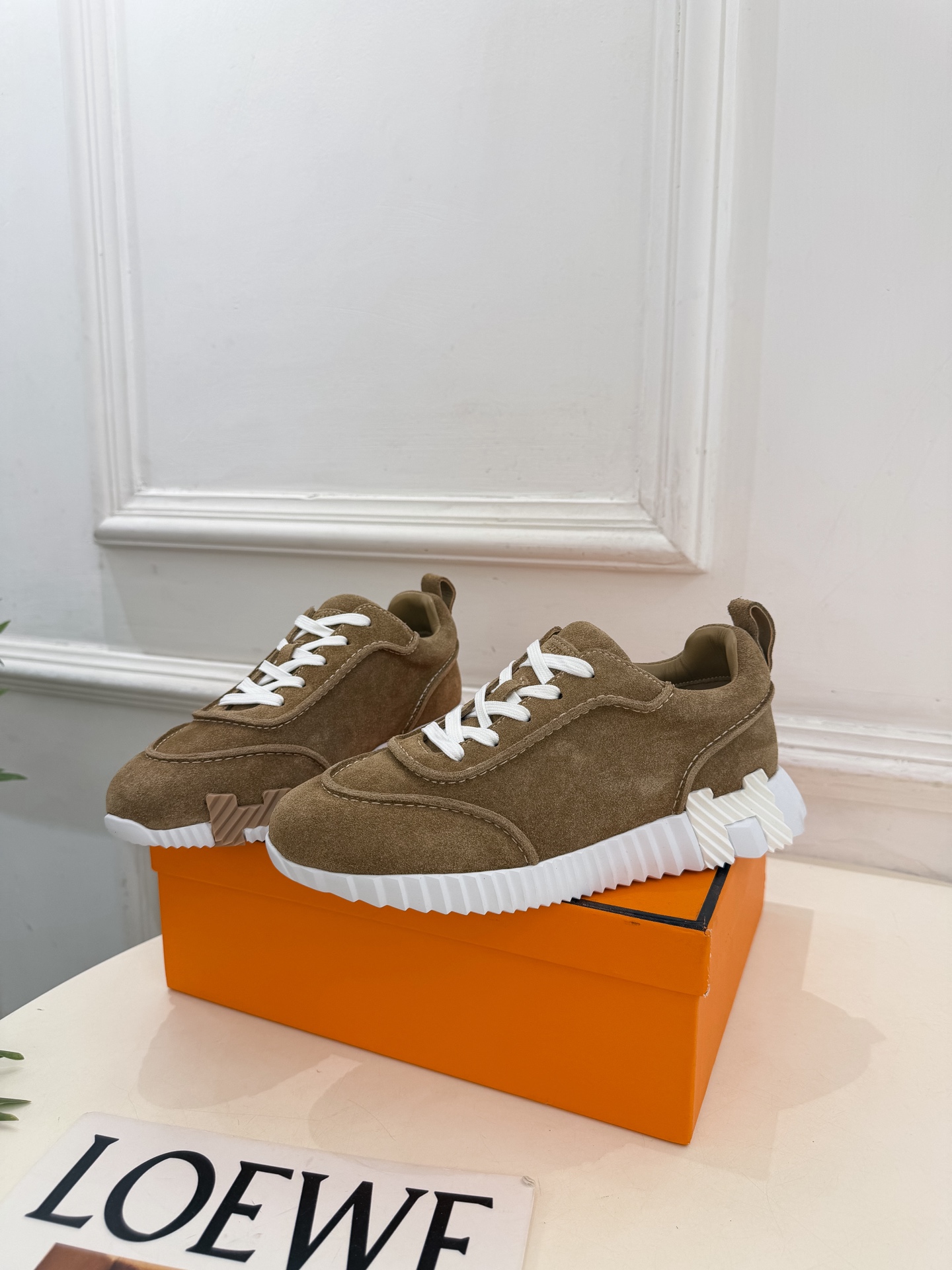 🐎𝐇𝐄𝐑𝐌𝐄* 爱玛仕 26𝐬𝐬  🌈2026秋冬新品 专柜新款 Next系列极简系带情侣款休闲运动鞋 系列〰 ◽鞋面：