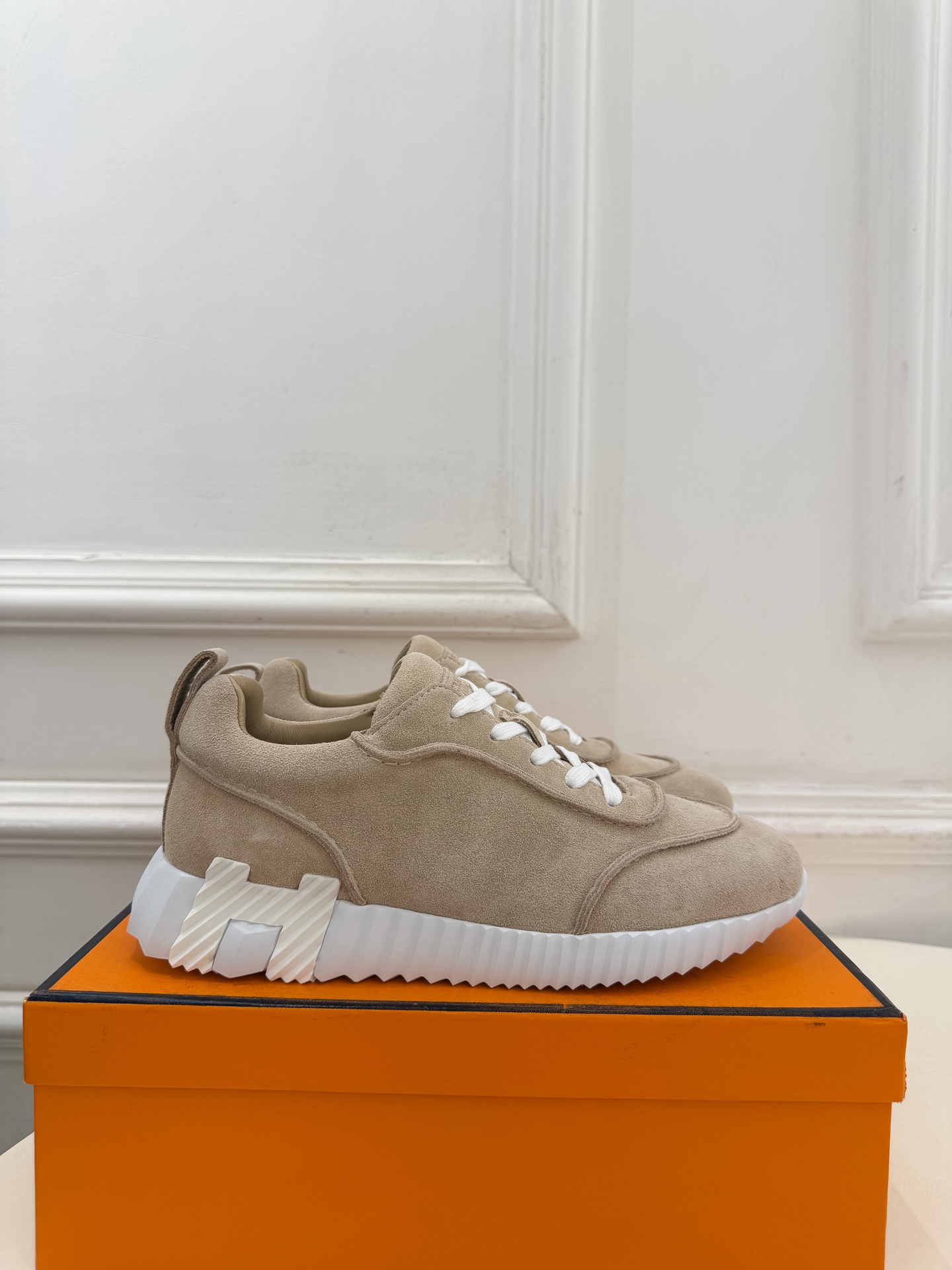 🐎𝐇𝐄𝐑𝐌𝐄* 爱玛仕 26𝐬𝐬 🌈2026秋冬新品 专柜新款 Next系列极简系带情侣款休闲运动鞋 系列〰 ◽鞋面: 🐎𝐇𝐄𝐑𝐌𝐄* 爱玛仕 26𝐬𝐬 🌈2026秋冬新品 专柜新款 Next系列极简系带情侣款休闲运动鞋 系列〰 ◽鞋面: