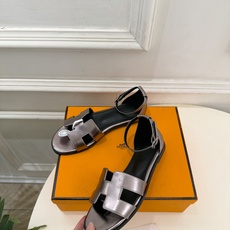 🐎𝐇𝐄𝐑𝐌𝐄* 爱玛仕 26𝐬𝐬 🌈2026秋冬新品 专柜新款 经典H型Santorini平底凉鞋系列〰 ◽鞋面:原版 🐎𝐇𝐄𝐑𝐌𝐄* 爱玛仕 26𝐬𝐬 🌈2026秋冬新品 专柜新款 经典H型Santorini平底凉鞋系列〰 ◽鞋面:原版