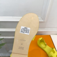 🐎𝐇𝐄𝐑𝐌𝐄* 爱玛仕 26𝐬𝐬 🌈2026秋冬新品 专柜新款 经典H型Santorini平底凉鞋系列〰 ◽鞋面:原版 🐎𝐇𝐄𝐑𝐌𝐄* 爱玛仕 26𝐬𝐬 🌈2026秋冬新品 专柜新款 经典H型Santorini平底凉鞋系列〰 ◽鞋面:原版