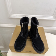 Moon Boot 2026秋冬新品 前拉链厚底雪地靴 这款丑萌鞋今年非常爆,色彩搭配非常时尚 超酷个性非常强!潮派炸 Moon Boot 2026秋冬新品 前拉链厚底雪地靴 这款丑萌鞋今年非常爆,色彩搭配非常时尚 超酷个性非常强!潮派炸