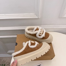 UGG 2026秋冬新品 复古魔术贴休闲毛毛鞋 这款丑萌鞋今年非常爆,色彩搭配非常时尚 超酷个性非常强!潮派炸街!各大 UGG 2026秋冬新品 复古魔术贴休闲毛毛鞋 这款丑萌鞋今年非常爆,色彩搭配非常时尚 超酷个性非常强!潮派炸街!各大