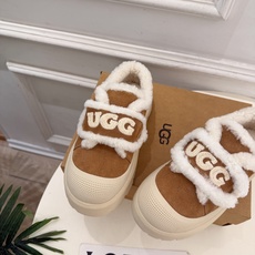 UGG 2026秋冬新品 复古魔术贴休闲毛毛鞋 这款丑萌鞋今年非常爆,色彩搭配非常时尚 超酷个性非常强!潮派炸街!各大 UGG 2026秋冬新品 复古魔术贴休闲毛毛鞋 这款丑萌鞋今年非常爆,色彩搭配非常时尚 超酷个性非常强!潮派炸街!各大