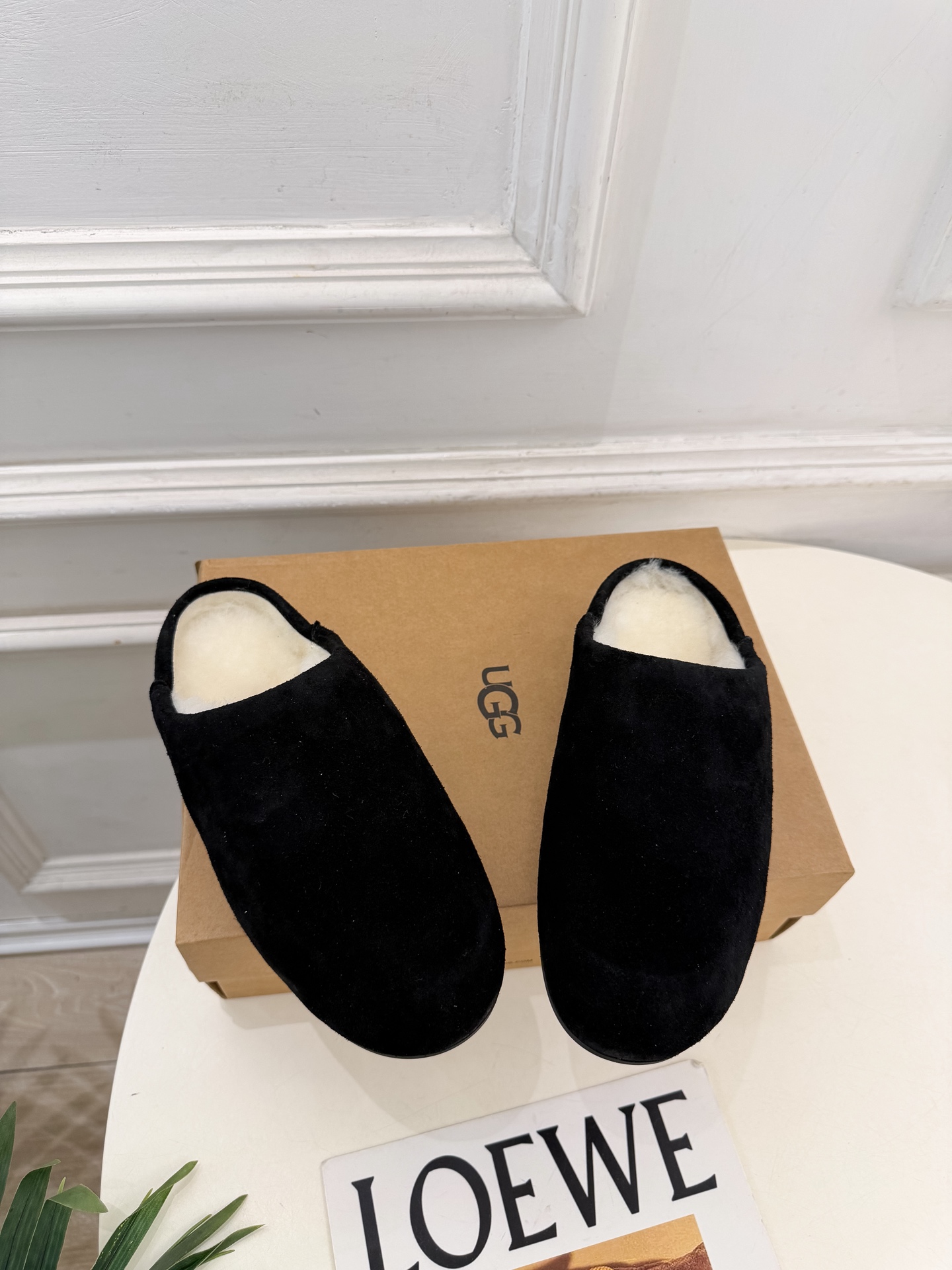 UGG  2026秋冬新品 复古包头一脚蹬休闲毛毛半拖 这款丑萌鞋今年非常爆，色彩搭配非常时尚 超酷个性非常强！潮派炸街