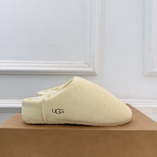 UGG 2026秋冬新品 复古包头一脚蹬休闲毛毛半拖 这款丑萌鞋今年非常爆,色彩搭配非常时尚 超酷个性非常强!潮派炸街 UGG 2026秋冬新品 复古包头一脚蹬休闲毛毛半拖 这款丑萌鞋今年非常爆,色彩搭配非常时尚 超酷个性非常强!潮派炸街