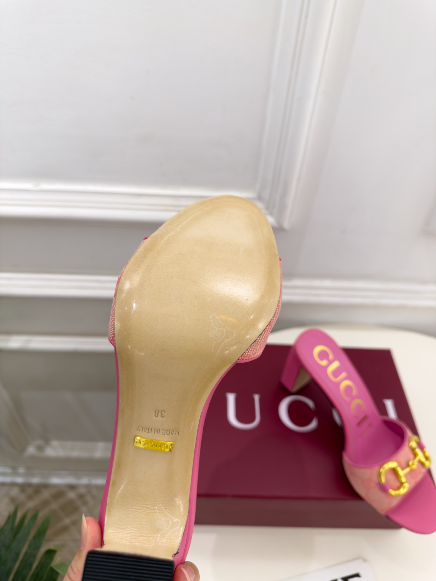 Gucci |  古驰  26𝐬𝐬  ⭐️ G家 主打系列终于面世，狠货值得期待！原有的经典 创造新设计 ✨ ❥2026