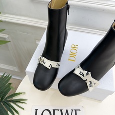 Dior | 迪奥 26𝐬𝐬 🧡💚2026秋冬新品 顶级版本⚠️ 专柜主打新款 J'Adior 字母织带蝴蝶结粗跟 Dior | 迪奥 26𝐬𝐬 🧡💚2026秋冬新品 顶级版本⚠️ 专柜主打新款 J'Adior 字母织带蝴蝶结粗跟