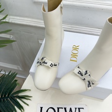 Dior | 迪奥 26𝐬𝐬 🧡💚2026秋冬新品 顶级版本⚠️ 专柜主打新款 J'Adior 字母织带蝴蝶结粗跟 Dior | 迪奥 26𝐬𝐬 🧡💚2026秋冬新品 顶级版本⚠️ 专柜主打新款 J'Adior 字母织带蝴蝶结粗跟