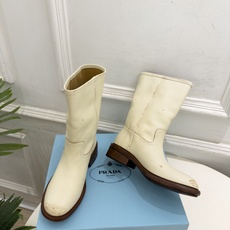 PRADA 普拉达 26𝐬𝐬 🌈2026秋冬新品 专柜走秀款 复古擦色做旧粗跟马丁靴 短靴系列〰 ◽鞋面:原版高定制 PRADA 普拉达 26𝐬𝐬 🌈2026秋冬新品 专柜走秀款 复古擦色做旧粗跟马丁靴 短靴系列〰 ◽鞋面:原版高定制