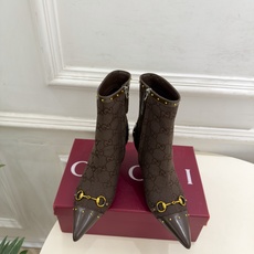 Gucci | 古驰 26𝐬𝐬 ⭐️ G家 主打系列终于面世,狠货值得期待!原有的经典 创造新设计 ✨ ❥2026秋冬 Gucci | 古驰 26𝐬𝐬 ⭐️ G家 主打系列终于面世,狠货值得期待!原有的经典 创造新设计 ✨ ❥2026秋冬