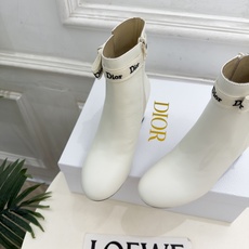 Dior | 迪奥 26𝐬𝐬 🧡💚2026秋冬新品 顶级版本⚠️ 专柜主打新款 J'Adior 字母饰带蝴蝶结粗跟 Dior | 迪奥 26𝐬𝐬 🧡💚2026秋冬新品 顶级版本⚠️ 专柜主打新款 J'Adior 字母饰带蝴蝶结粗跟