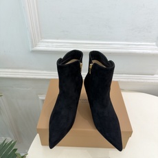 Gianvito Rossi|吉安维托·罗西 26𝐬𝐬 2026秋冬新品 GR极简尖头侧拉链高跟短靴 火爆上新! 这鞋 Gianvito Rossi|吉安维托·罗西 26𝐬𝐬 2026秋冬新品 GR极简尖头侧拉链高跟短靴 火爆上新! 这鞋