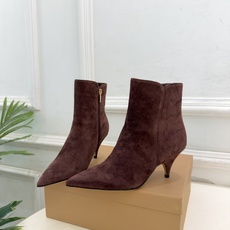 Gianvito Rossi|吉安维托·罗西 26𝐬𝐬 2026秋冬新品 GR极简尖头侧拉链高跟短靴 火爆上新! 这鞋 Gianvito Rossi|吉安维托·罗西 26𝐬𝐬 2026秋冬新品 GR极简尖头侧拉链高跟短靴 火爆上新! 这鞋