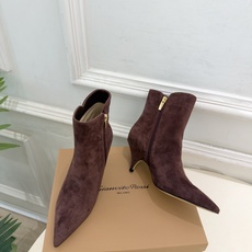 Gianvito Rossi|吉安维托·罗西 26𝐬𝐬 2026秋冬新品 GR极简尖头侧拉链高跟短靴 火爆上新! 这鞋 Gianvito Rossi|吉安维托·罗西 26𝐬𝐬 2026秋冬新品 GR极简尖头侧拉链高跟短靴 火爆上新! 这鞋