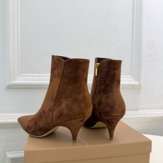 Gianvito Rossi|吉安维托·罗西 26𝐬𝐬 2026秋冬新品 GR极简尖头侧拉链高跟短靴 火爆上新! 这鞋 Gianvito Rossi|吉安维托·罗西 26𝐬𝐬 2026秋冬新品 GR极简尖头侧拉链高跟短靴 火爆上新! 这鞋