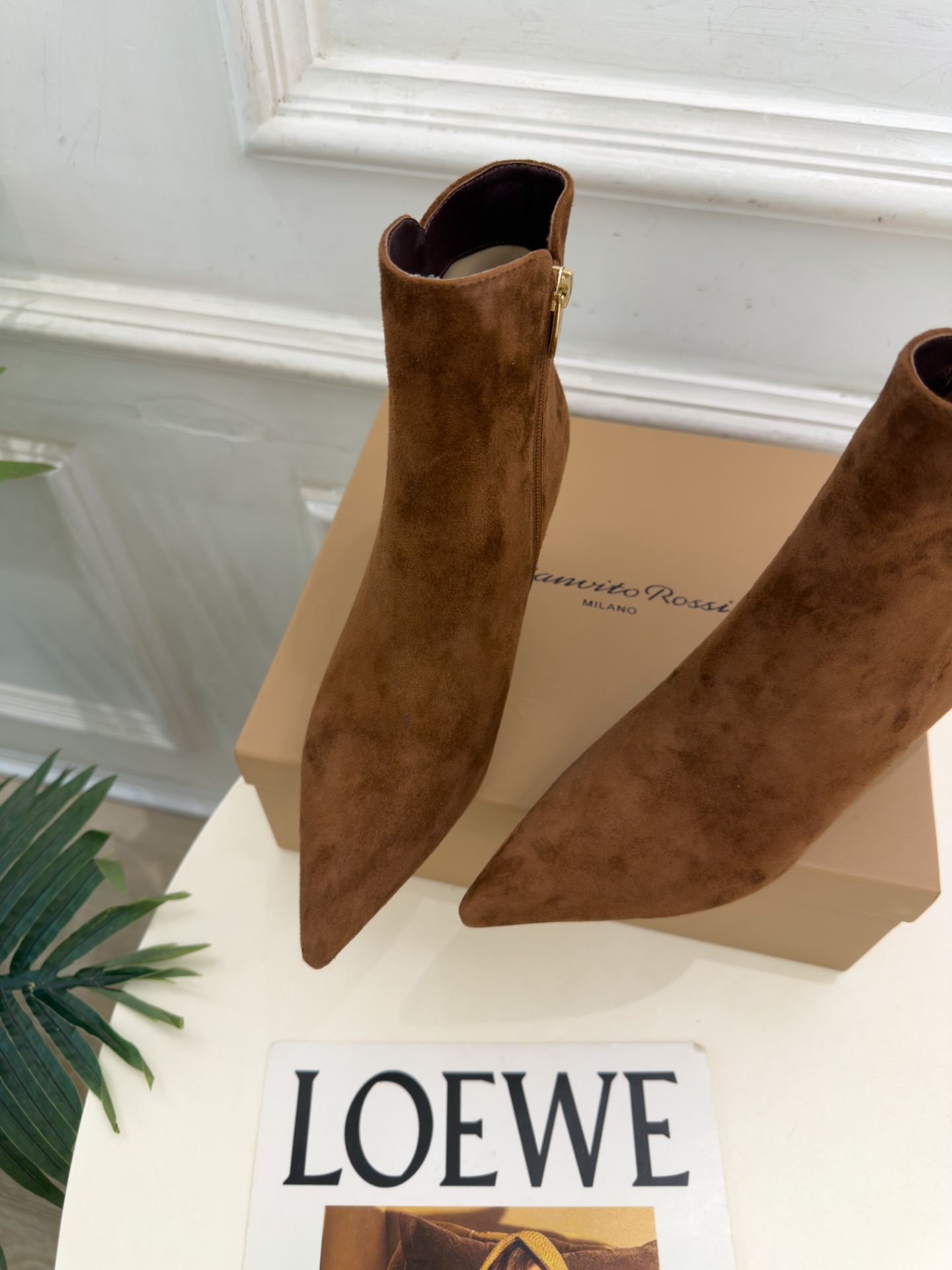 Gianvito Rossi|吉安维托·罗西 26𝐬𝐬 2026秋冬新品 GR极简尖头侧拉链高跟短靴 火爆上新! 这鞋 Gianvito Rossi|吉安维托·罗西 26𝐬𝐬 2026秋冬新品 GR极简尖头侧拉链高跟短靴 火爆上新! 这鞋