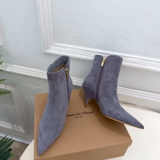 Gianvito Rossi|吉安维托·罗西 26𝐬𝐬 2026秋冬新品 GR极简尖头侧拉链高跟短靴 火爆上新! 这鞋 Gianvito Rossi|吉安维托·罗西 26𝐬𝐬 2026秋冬新品 GR极简尖头侧拉链高跟短靴 火爆上新! 这鞋