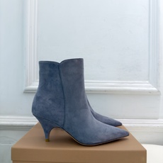 Gianvito Rossi|吉安维托·罗西 26𝐬𝐬 2026秋冬新品 GR极简尖头侧拉链高跟短靴 火爆上新! 这鞋 Gianvito Rossi|吉安维托·罗西 26𝐬𝐬 2026秋冬新品 GR极简尖头侧拉链高跟短靴 火爆上新! 这鞋