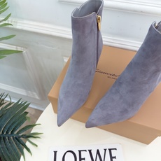 Gianvito Rossi|吉安维托·罗西 26𝐬𝐬 2026秋冬新品 GR极简尖头侧拉链高跟短靴 火爆上新! 这鞋 Gianvito Rossi|吉安维托·罗西 26𝐬𝐬 2026秋冬新品 GR极简尖头侧拉链高跟短靴 火爆上新! 这鞋