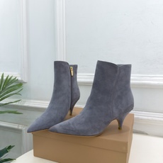 Gianvito Rossi|吉安维托·罗西 26𝐬𝐬 2026秋冬新品 GR极简尖头侧拉链高跟短靴 火爆上新! 这鞋 Gianvito Rossi|吉安维托·罗西 26𝐬𝐬 2026秋冬新品 GR极简尖头侧拉链高跟短靴 火爆上新! 这鞋