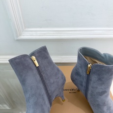 Gianvito Rossi|吉安维托·罗西 26𝐬𝐬 2026秋冬新品 GR极简尖头侧拉链高跟短靴 火爆上新! 这鞋 Gianvito Rossi|吉安维托·罗西 26𝐬𝐬 2026秋冬新品 GR极简尖头侧拉链高跟短靴 火爆上新! 这鞋