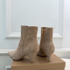 Gianvito Rossi|吉安维托·罗西 26𝐬𝐬 2026秋冬新品 GR极简尖头侧拉链高跟短靴 火爆上新! 这鞋 Gianvito Rossi|吉安维托·罗西 26𝐬𝐬 2026秋冬新品 GR极简尖头侧拉链高跟短靴 火爆上新! 这鞋