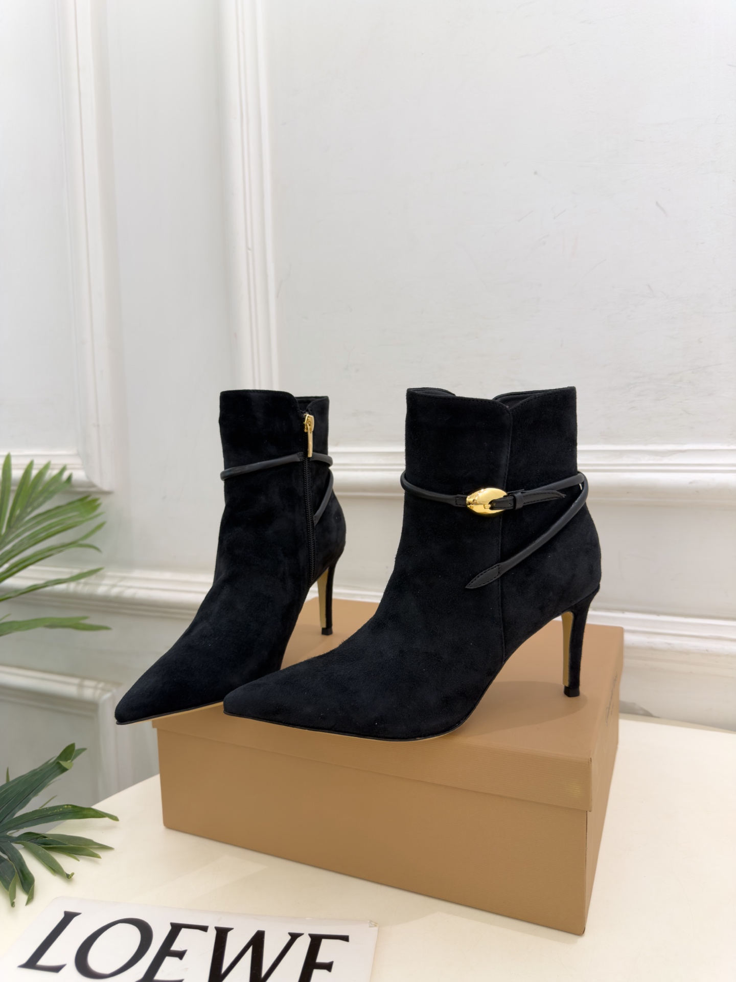 Gianvito Rossi|吉安维托·罗西 26𝐬𝐬 2026秋冬新品 GR复古尖头侧拉链高跟短靴 火爆上新! 这 Gianvito Rossi|吉安维托·罗西 26𝐬𝐬 2026秋冬新品 GR复古尖头侧拉链高跟短靴 火爆上新! 这