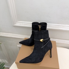 Gianvito Rossi|吉安维托·罗西 26𝐬𝐬 2026秋冬新品 GR复古尖头侧拉链高跟短靴 火爆上新! 这 Gianvito Rossi|吉安维托·罗西 26𝐬𝐬 2026秋冬新品 GR复古尖头侧拉链高跟短靴 火爆上新! 这