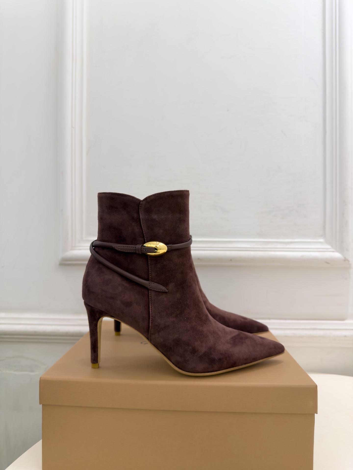 Gianvito Rossi|吉安维托·罗西 26𝐬𝐬 2026秋冬新品 GR复古尖头侧拉链高跟短靴 火爆上新! 这 Gianvito Rossi|吉安维托·罗西 26𝐬𝐬 2026秋冬新品 GR复古尖头侧拉链高跟短靴 火爆上新! 这