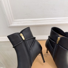 Gianvito Rossi|吉安维托·罗西 26𝐬𝐬 2026秋冬新品 GR复古尖头侧拉链高跟短靴 火爆上新! 这 Gianvito Rossi|吉安维托·罗西 26𝐬𝐬 2026秋冬新品 GR复古尖头侧拉链高跟短靴 火爆上新! 这