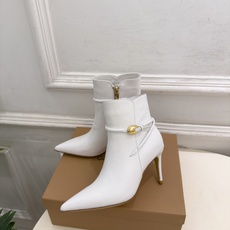 Gianvito Rossi|吉安维托·罗西 26𝐬𝐬 2026秋冬新品 GR复古尖头侧拉链高跟短靴 火爆上新! 这 Gianvito Rossi|吉安维托·罗西 26𝐬𝐬 2026秋冬新品 GR复古尖头侧拉链高跟短靴 火爆上新! 这
