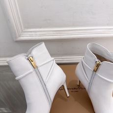 Gianvito Rossi|吉安维托·罗西 26𝐬𝐬 2026秋冬新品 GR复古尖头侧拉链高跟短靴 火爆上新! 这 Gianvito Rossi|吉安维托·罗西 26𝐬𝐬 2026秋冬新品 GR复古尖头侧拉链高跟短靴 火爆上新! 这